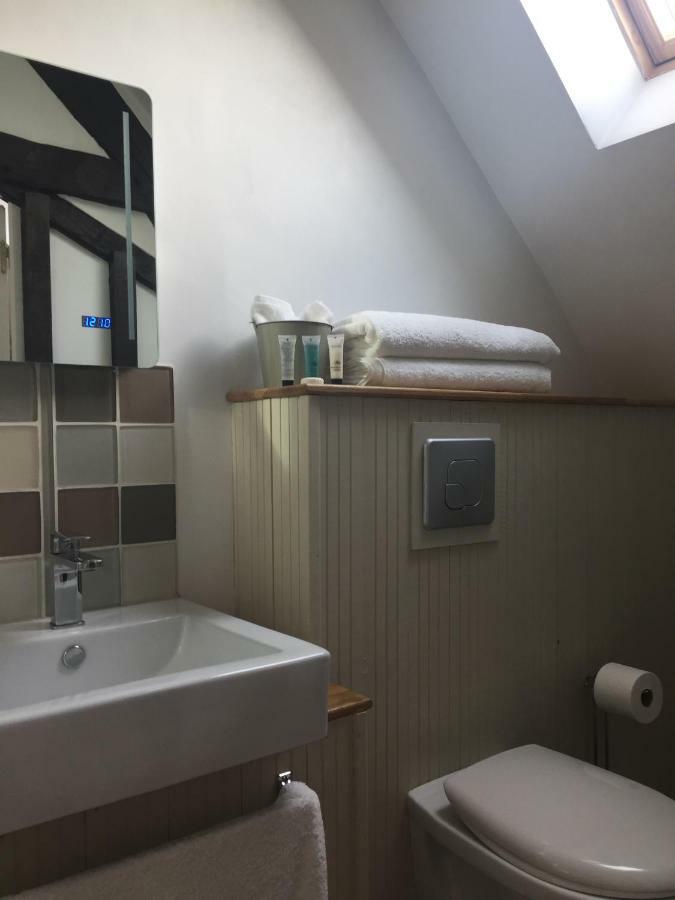No 3 Route De Lingramiere Bed and Breakfast La Ferte-Mace Εξωτερικό φωτογραφία
