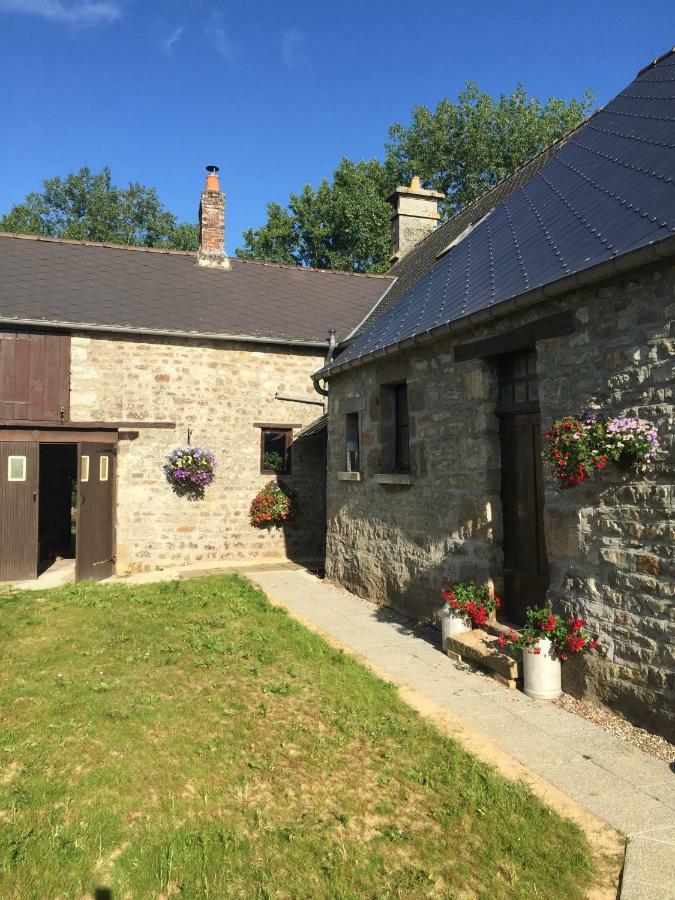 No 3 Route De Lingramiere Bed and Breakfast La Ferte-Mace Εξωτερικό φωτογραφία