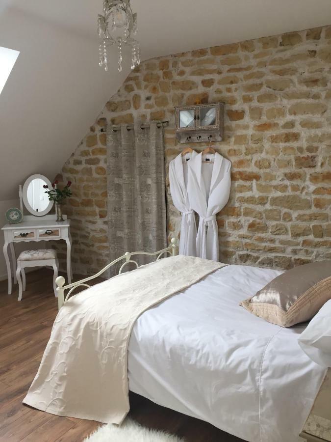 No 3 Route De Lingramiere Bed and Breakfast La Ferte-Mace Εξωτερικό φωτογραφία