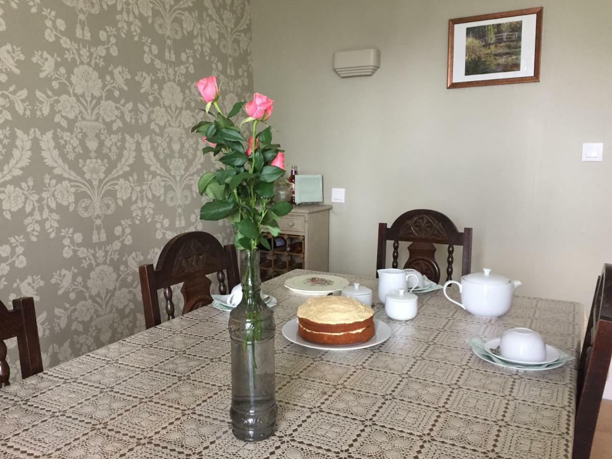 No 3 Route De Lingramiere Bed and Breakfast La Ferte-Mace Εξωτερικό φωτογραφία